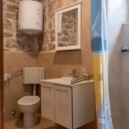 House Antica Feriehus Lastovo